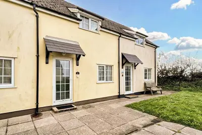 2 bedroom accommodation in Bude