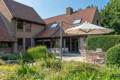 Image de Exclusive vacation villa with beautiful landscape garden