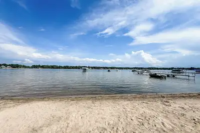 Image de Charming Beachfront Getaway on Sand Lake - Near Tawas