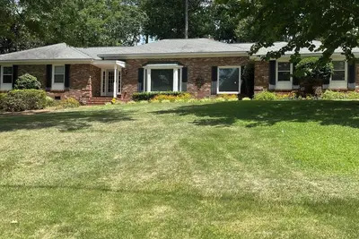 Image de Spacious 4-Br, 3-Ba house in West Augusta located 3. 2 miles from the Angc