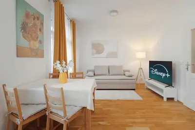 Image de Louvre Apartment - Balcony & City View