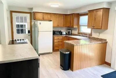 Image de Great Location! Lambeau! Sleeps 14, Game room, Fenced Private yard, Pet Friendly