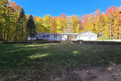 Image de Mancelona Beer Garden, Snow Mobile & Atv Headquarters, 3bed, 2 bath, sleeps 10