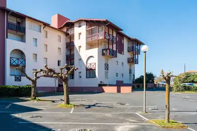 Image de Escapade Confortable à Hossegor : Appartement Point D'or –  Deux Pas de la Plage et Piscine partagée