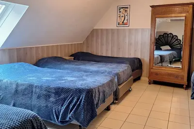 Image de Chambre 'Le Meslay N°5 - Chambre 7 Pers' avec Terrasse partagée, Jardin partagé et Wi-Fi