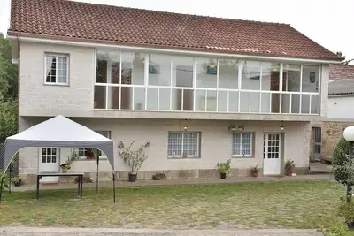 Image de Maison de campagne \"Casa Da Carballeira\" avec vue sur les montagnes, jardin privé et Wi-Fi