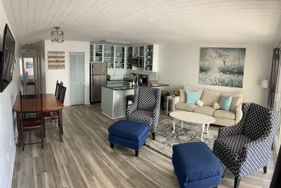 Image de The Sandcastle! Cozy 2-bedroom condo with WiFi, Ac in charming Carolina Beach