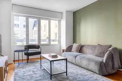 Image de Blueground | Le Marais, concierge & elevator