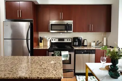 Image de Stylish Downtown Toronto Condo