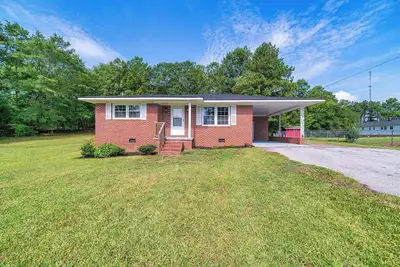 Image de Adorable House close to the Masters Golf Tournament in Augusta Georgia and Lake.