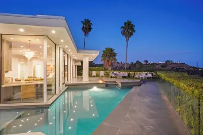 Image de The Elvis Villa by Stay Awhile Villas