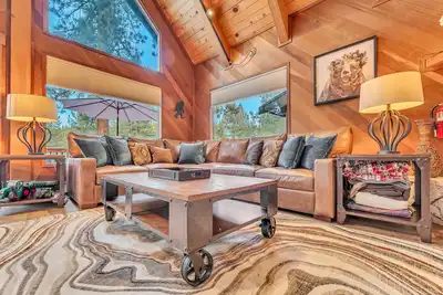 Image de Big Foot’s Den on the 10/Northstar Resort Truckee