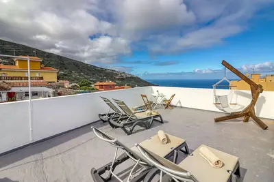 Image de Maison spacieuse avec Bbq, vue sur l'océan et le Teide\/10 min du centre-ville