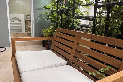 Image de 10 minutes to the Mitsui Shopping Park, 50 minutes to city center by Bus