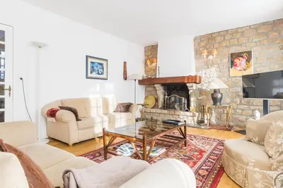 Image de Maison familiale à Avranches avec jardin et parking