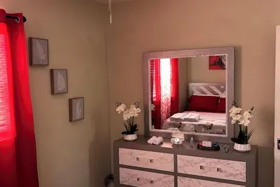 Image de Charming family friendly 3-bedroom house with WiFi, Ac in West Palm Beach