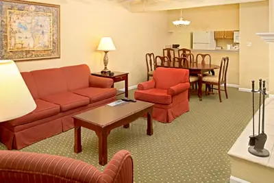 Image de Don't miss this! Fabulous Powhatan 2bdr/2ba. Great amenities. Near Busch Gardens