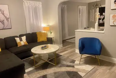 Image de Stylish Freshly Renovated Duplex in Windber Pet Friendly