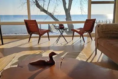 Image de Modern Waterfront House with amazing views of the Chesapeake Bay and a dock!