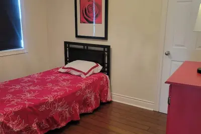Image de 3 rooms at 150 Leinster : a home away from home