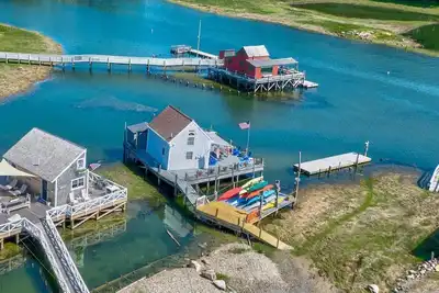 Image de Stunning views! Swimming, Kayaking, island hopping!