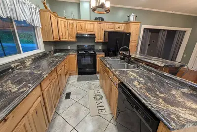 Image de Charming 3-bedroom farmhouse with Ac, WiFi in Jonesborough