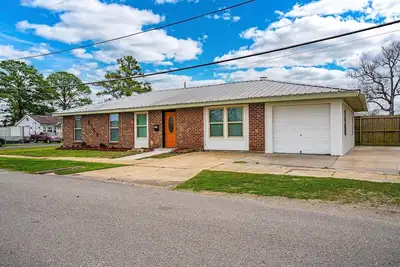 Image de Charming 3-bedroom house with Ac and WiFi in awesome Kenner