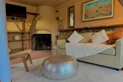 Image de Mudbrick Retreat in Adelaide Hills - Maccy's Cottages!