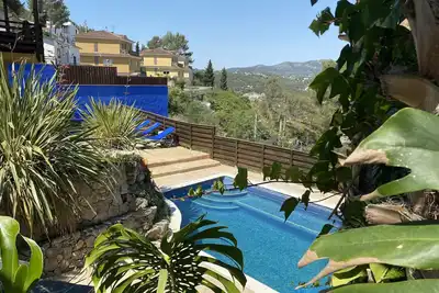 Image de Charmante Villa Charma avec piscine privée et climatisation