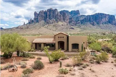 Image de Goldfield360 - Stunning Views Hiking Jacuzzi Bliss