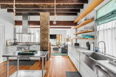 Image de Historic Whole Home- Private Heated Pool!