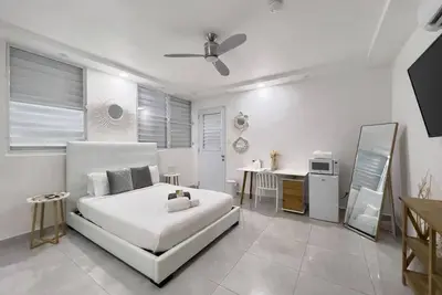 Each Guest House 2-2 | Studio Apt W/ Balcony