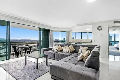 Image de Highrise Seaview Modern 3-Bedroom Apartment in the Heart of Surfers Paradise!