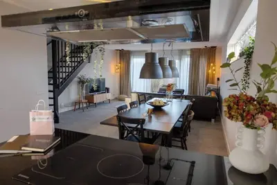 Image de Group accommodation on the water in Stavoren, 20 person ( 2houses) accommodation on the water in Sta