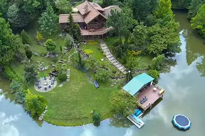 Image de Grace Woods - Private Lake | Dock | Outdoor Space