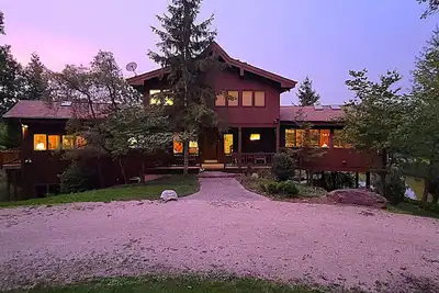 Image de Grace Woods - Private Lake | Fire Pits | Sauna