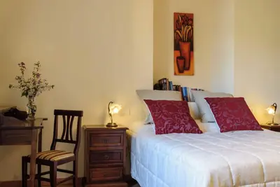 Cozy 2-bedroom apartment in charming Acquasparta with WiFi