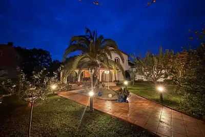 Image de Maison de vacances Poreč pour 1 - 8 personnes avec 4 chambres à coucher - Maison de vacances