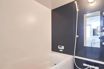 Image de Sunny 3 - guest American - style Osaka apt. Private bath, kitchen. Unit 202.