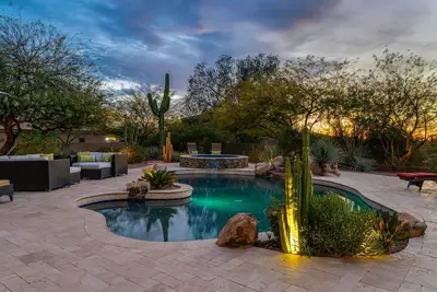 Image de New Renovation! A Modern Twist on Southwest Living