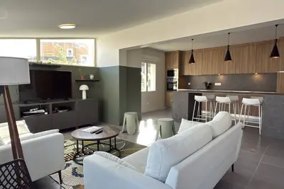 Image de Villa Familiale avec Piscine et Petanque