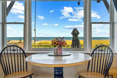 Image de A Wave from It All – Sleeps 4