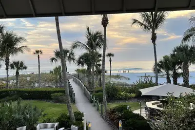 Image de Hyatt Residences on Siesta Key Beach with guaranteed water view