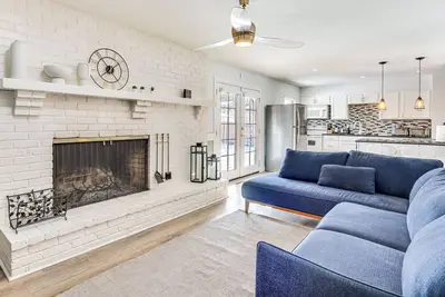 Image de 4 Mi to Dtwn: Contemporary Gem in Colorado Springs