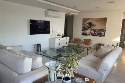 Image de Penthouse facing the sea, building with services Opposite PepĂŞ beach, nearby market