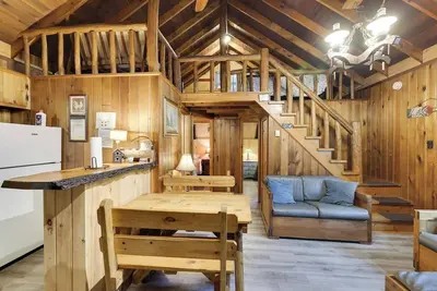 Image de Cozy Lake Cabin #2 w/boatdock