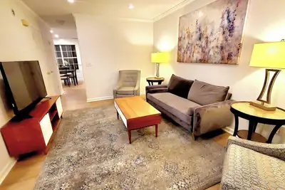 Image de Charming 2-bedroom townhome next to Greenway, Convenient and Close to Everything