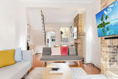 Image de Heritage Surry Home w/ Skylight