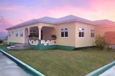Image de A Scenic Hillside Escape with Private Pool Near St. John's, Antigua