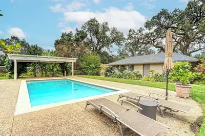 Image de Ultimate Sonoma Valley Retreat for 4: Private Guest House and Cottage with Pool